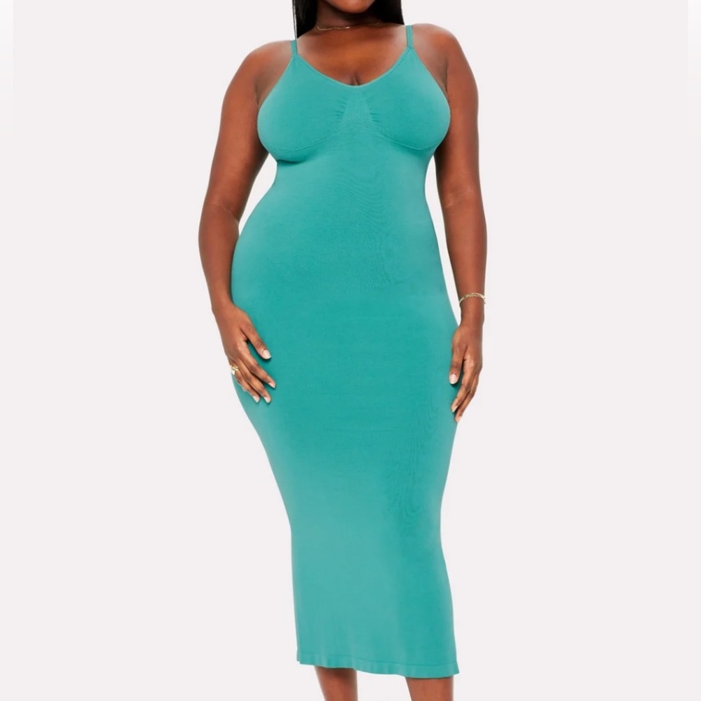 Smooth as Hell Yitty shaping dress Teal NWT